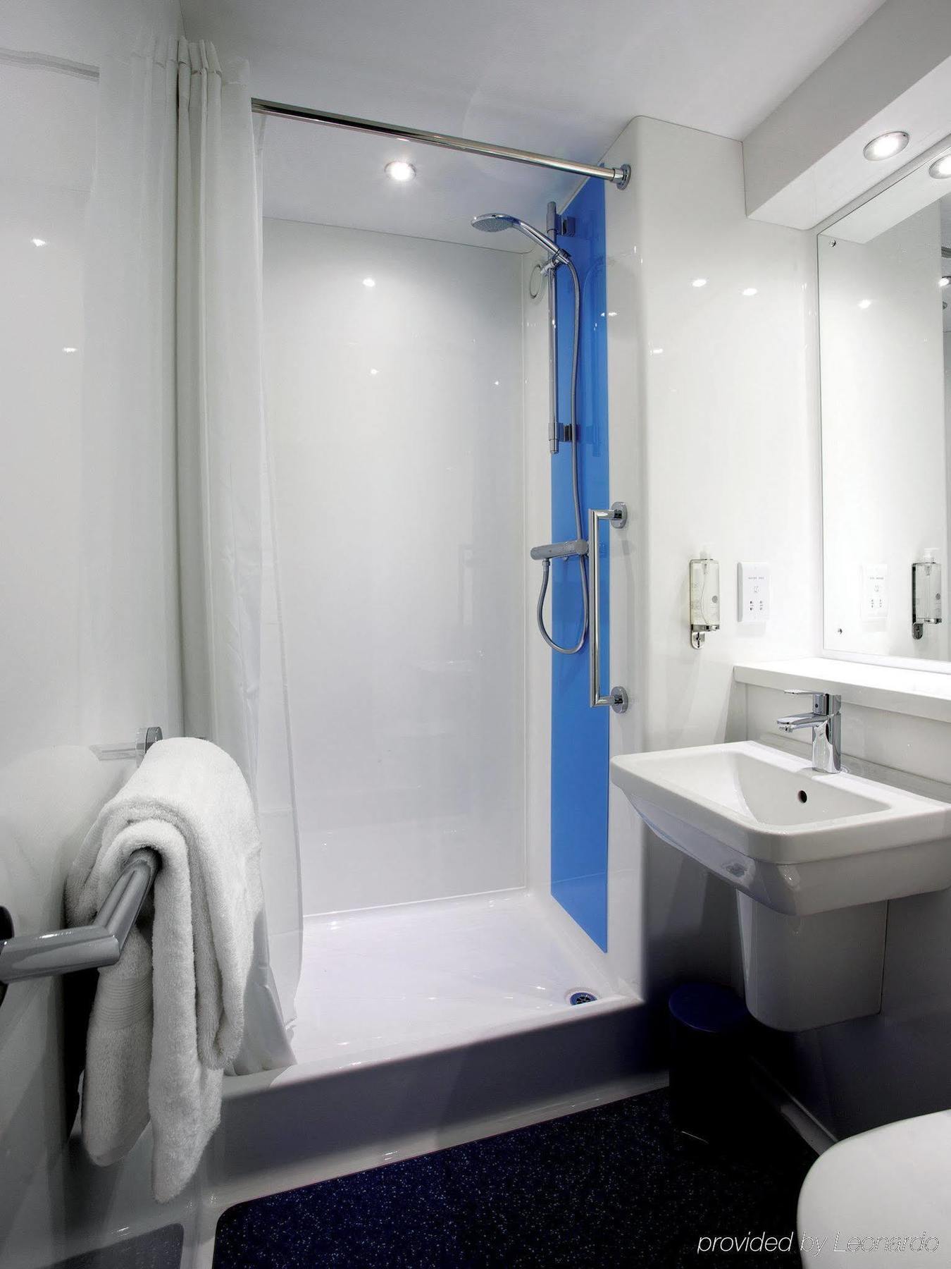 Travelodge Glasgow Airport Hotel Kültér fotó