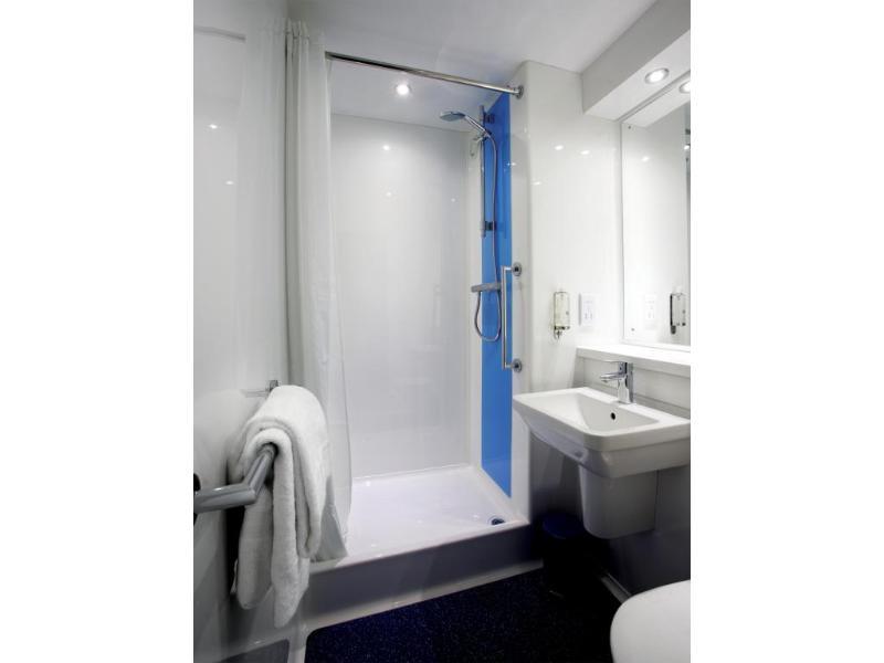 Travelodge Glasgow Airport Hotel Kültér fotó